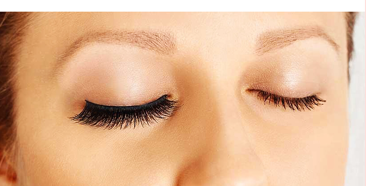 Lash Lift vs Lash Extensions